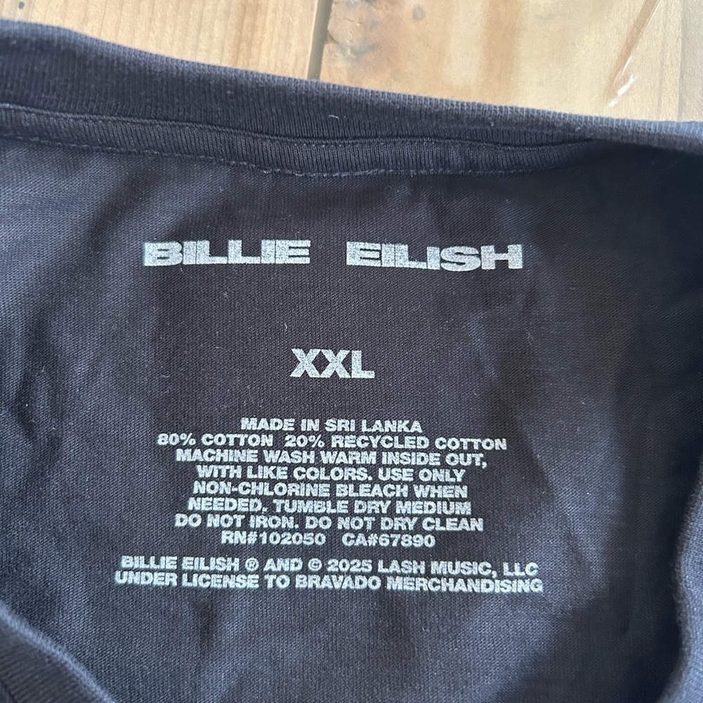 Billie Eilish Hit Me Hard and Soft Portrait Blue T-Shirt Official Merch Sz XXL - Picture 3 of 3